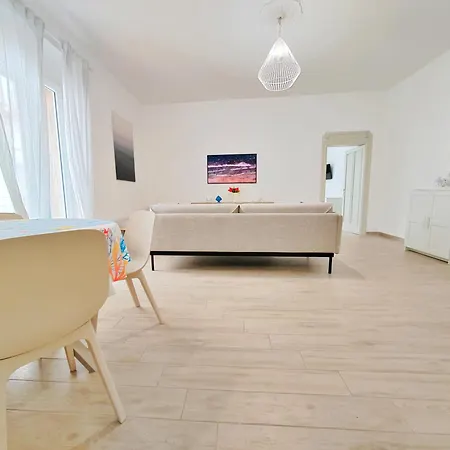 Dimora Acquamarina Casa vacanze *